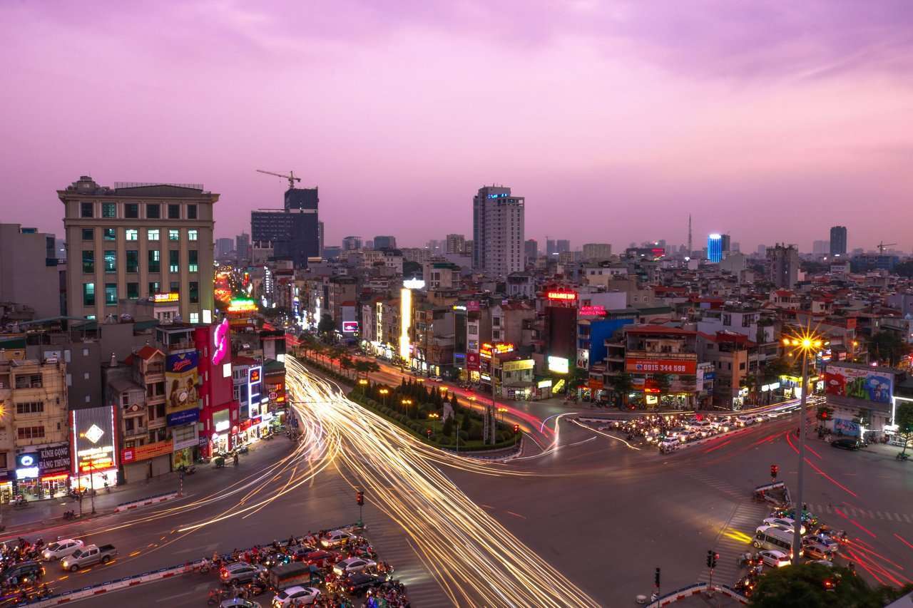 scenic-view-of-city-during-dawn scenic-view-of-city-during-dawn | violintec